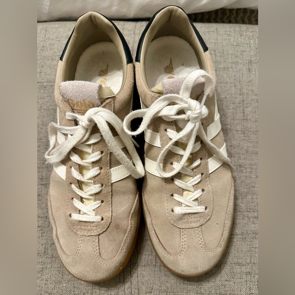 Gola Classics Women's Cyclone Sneakers in Bone/Off White/Black